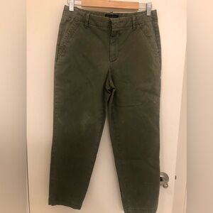 BANANA REPUBLIC Slimfit Authentic Chino Olive Green Ankle Pants  Size 6
